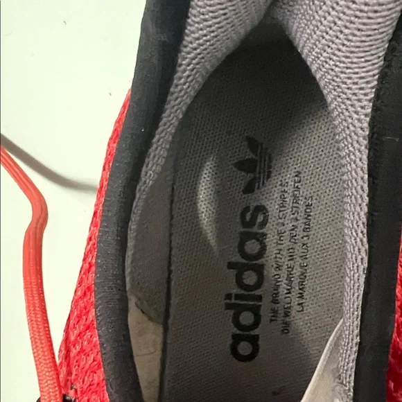 adidas Red Sneakers - Picture 2 of 12